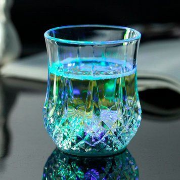 Склянка з LED підсвічуванням, 200 мл FLASH CUP / Склянка з підсвічуванням дна / Стакан, що світиться 234567454 фото