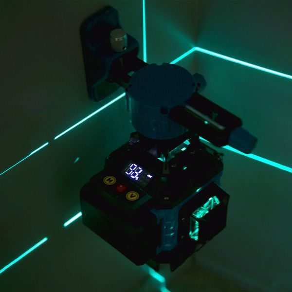 Лазерный уровень 4D на 16 линий со штативом и пультом, в кейсе / Лазерный нивелир / Линейный нивелир 234577117 фото