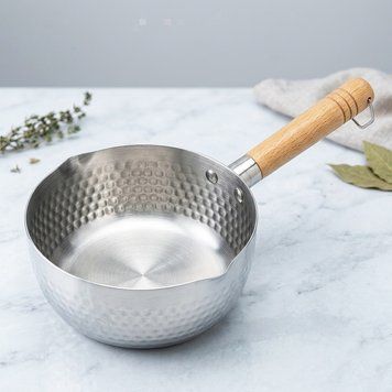 Японский кованый ковш с деревянной ручкой, 1,6л, 18 см Eotia Yukihira Pot INOX, Серебристый/Каструля с молотковой текстурой 234595275 фото