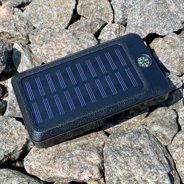 Повербанк 20000 mAh із сонячною панеллю, ліхтариком та компасом, Чорний / Зовнішній акумулятор для телефону / Ударостійкий та водонепроникний павербанк 234564899 фото