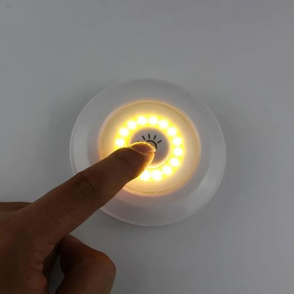 Світлодіодний сенсорний нічник з пультом, 3 шт, від батарейок ААА, LED light with Remote Control / Набір LED світильників 234561684 фото